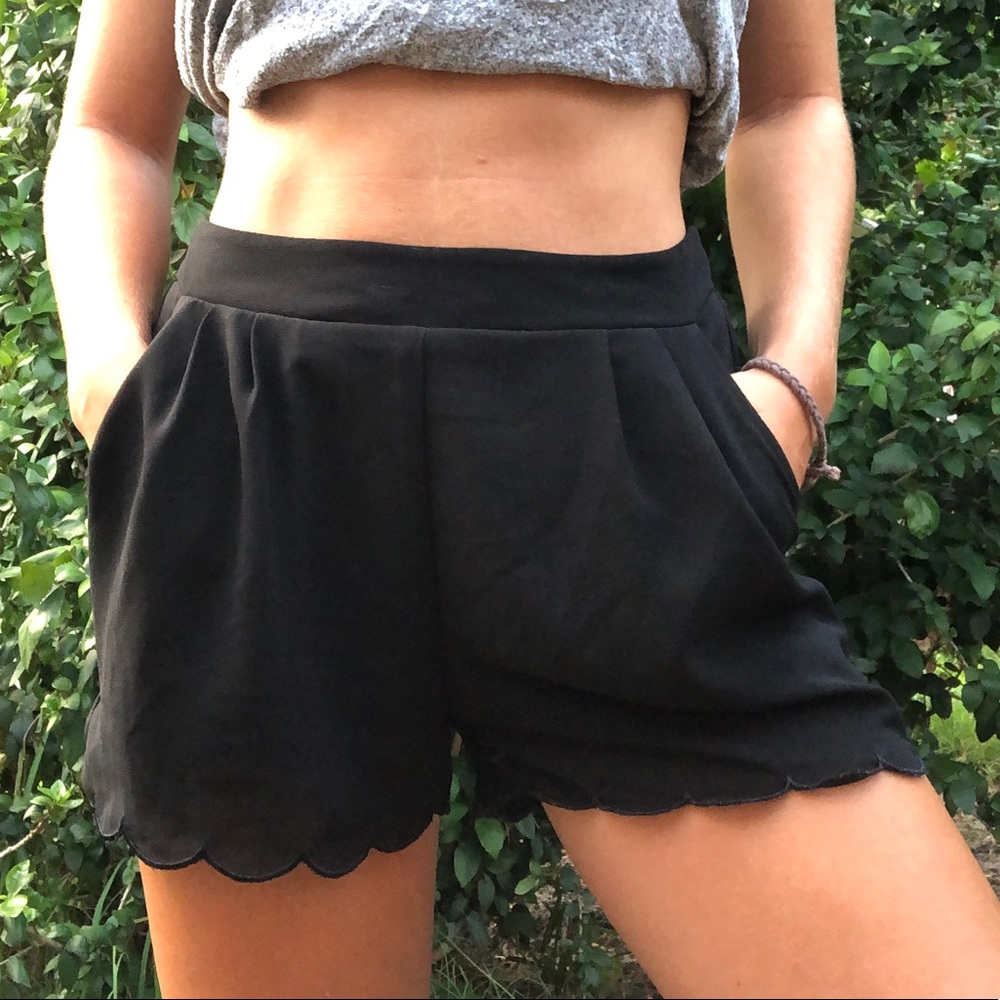 mine black flowy shorts